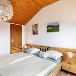Klug Apartamento *
